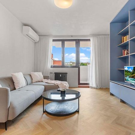 Elegant City Escape - Modern & Central Bratislava Exteriör bild